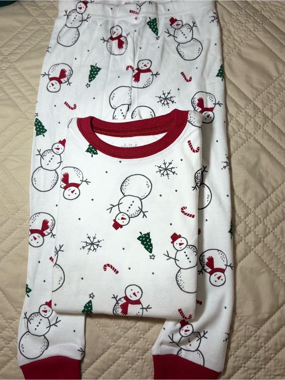 Child of Mine 2T White Snowman Print Pajama Set with Red Trim